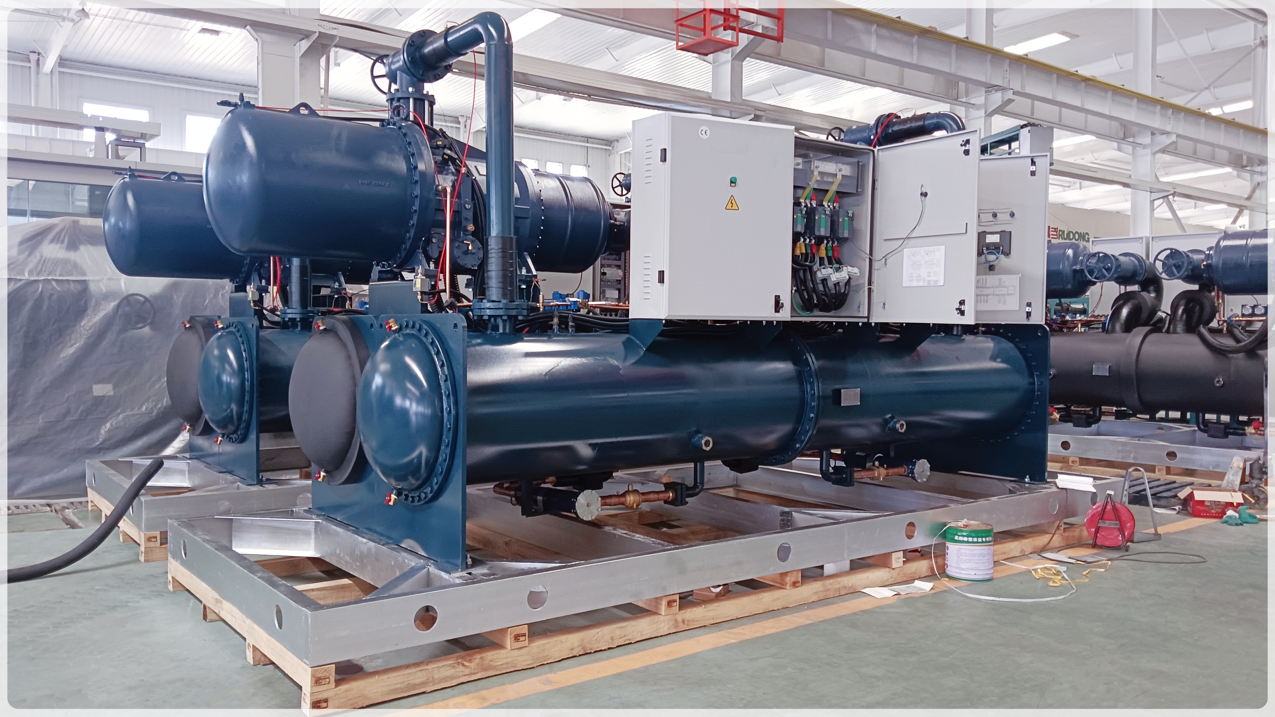 그림 2- 수냉식 나사 장치