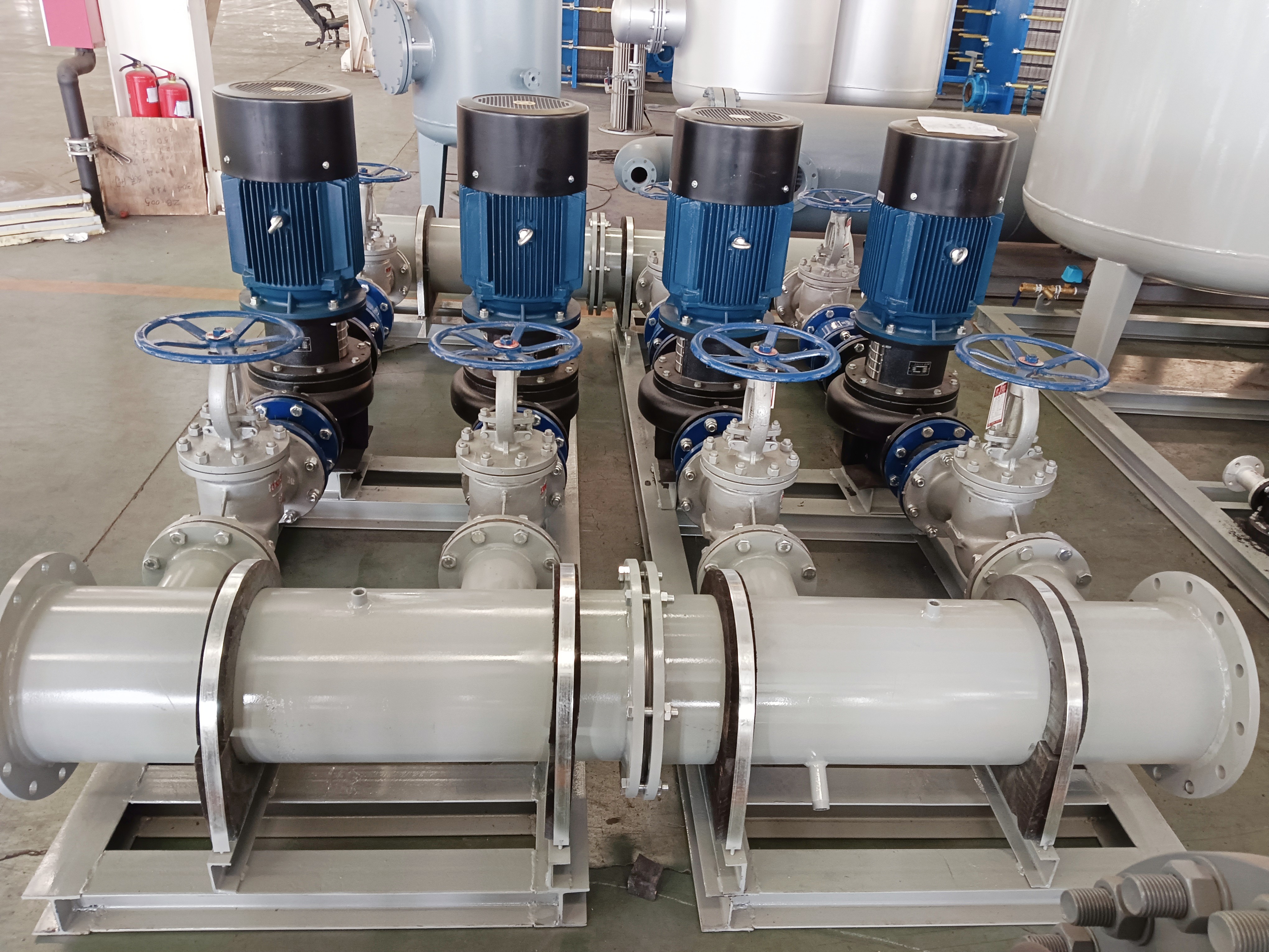 상업용 건물에서 HVAC 물 냉각 냉각기를 사용하는 장점은 무엇입니까?